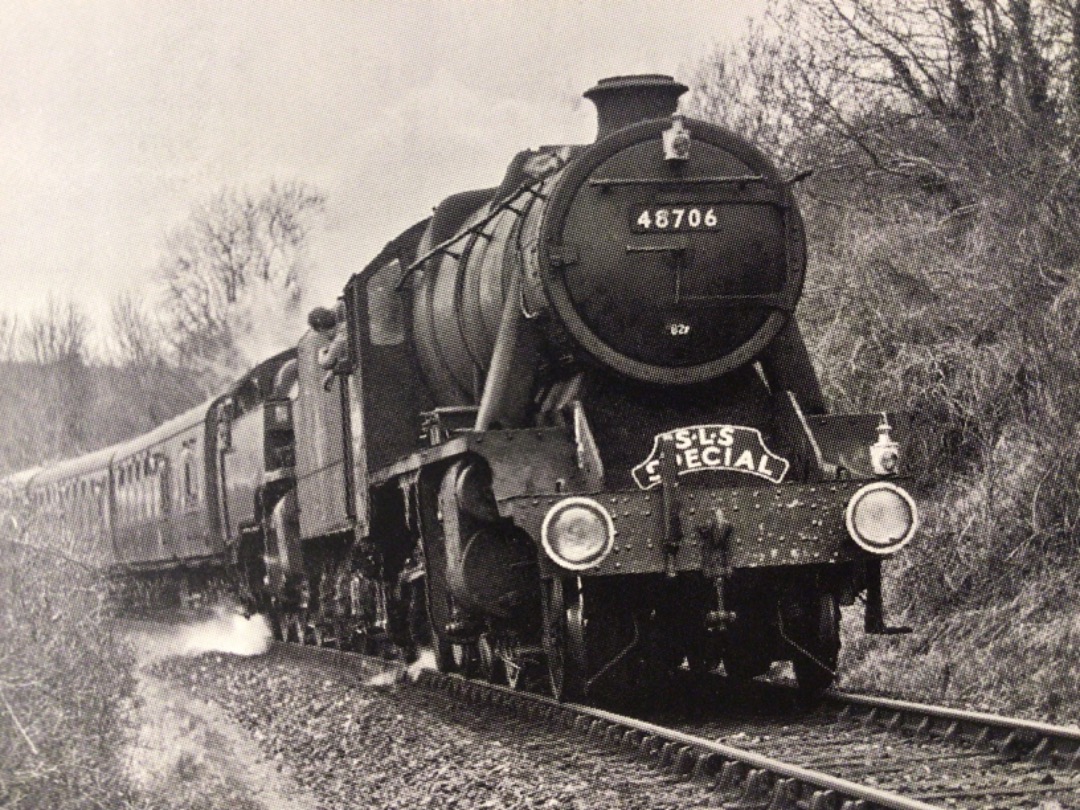 Alex Coomber on Train Siding: As there was no train service on a Sunday. The last regular trains had run over the Somerset & Dorset on Saturday 5th March
1966....