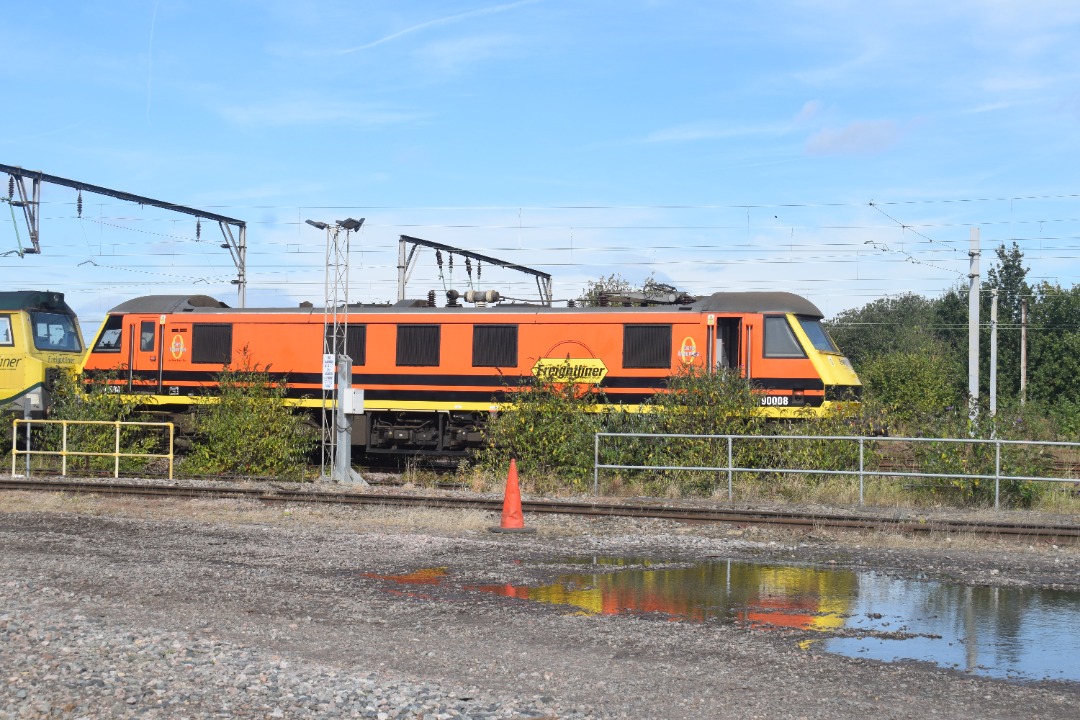 Hardley Distant on Train Siding: On Saturday 14th September 2024, I was lucky enough to be part of a tour of Crewe Basford Hall Yard courtesy of the Intercity
Railway...