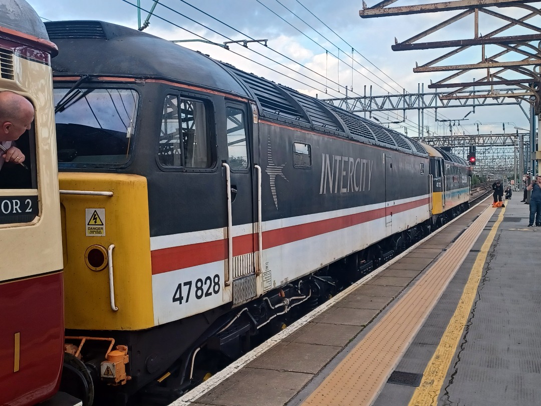 Trainnut on Train Siding: #trainspotting #train #steam #station #diesel 321429 47828 47712 37418 43274 43357 37407 37601 at Crewe just in the last few days.