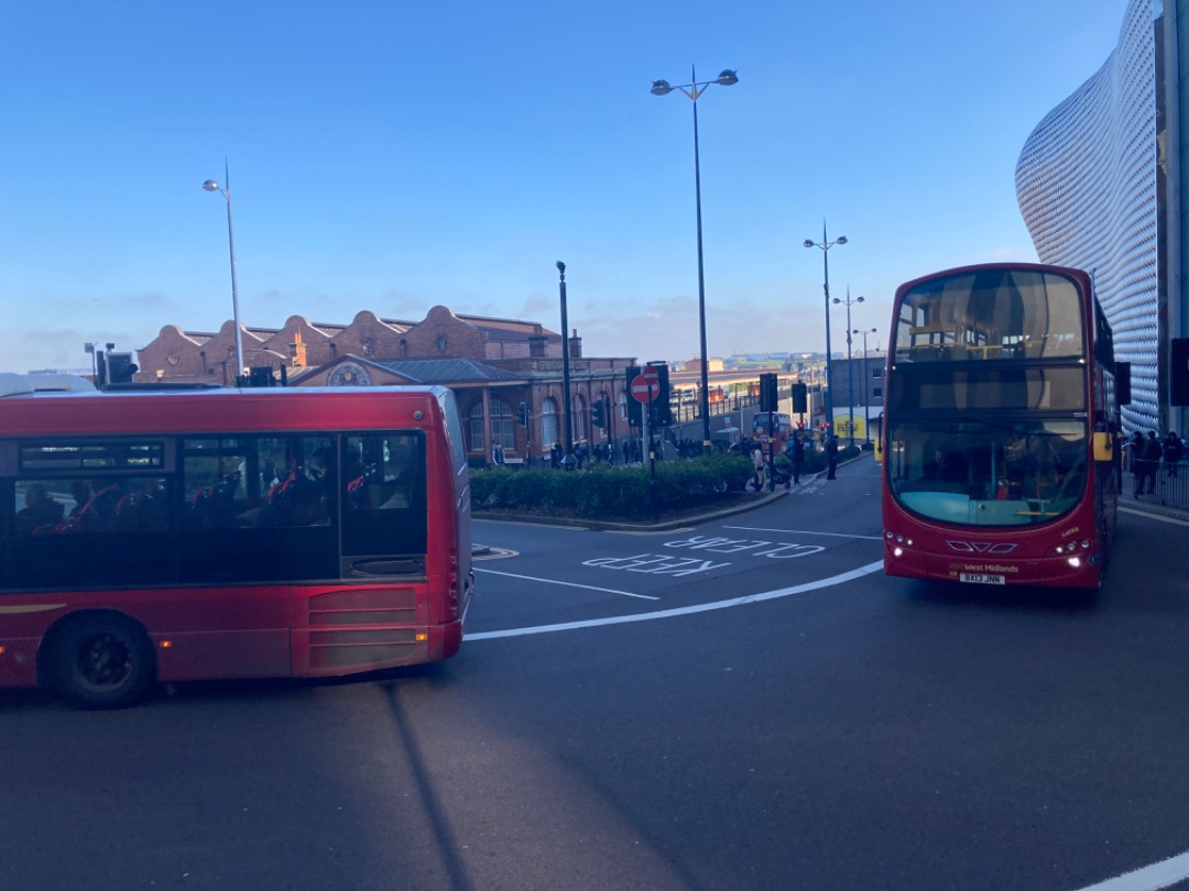 Theo555 on Train Siding: Today was by far one of the best Train days I've had since moving to the UK, I went out with my mate @George on a daytrip around
West Midlands...