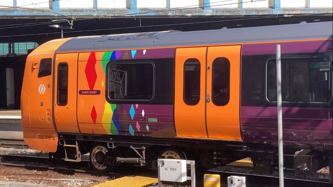 Theo555 on Train Siding: A few pics from a little trip at New Street today, now today I was supposed to be going to Lichfield to meet up with @George but
very...