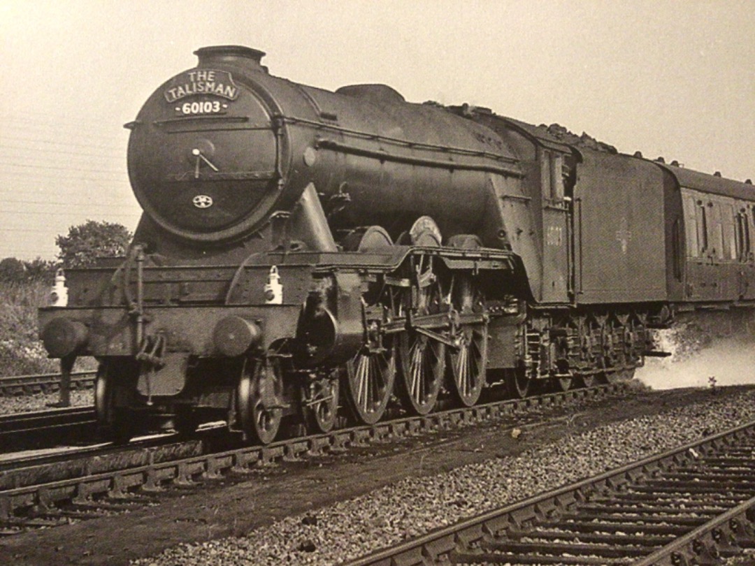 Alex Coomber on Train Siding: Probably the most famous locomotive in the world. An ex LNER Class A3 60103 The Flying Scotsman picks up water at speed at
Werrington...