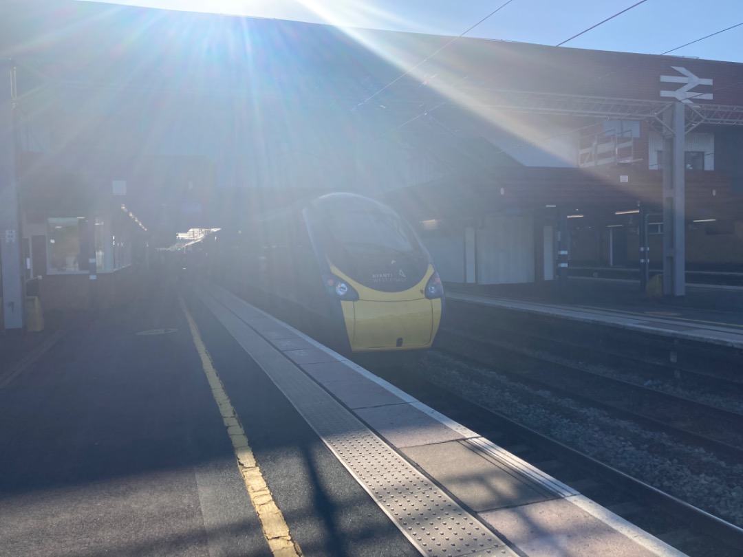 Theo555 on Train Siding: Alright, not too much to say about today, but today @George and I decided to do a bit of spotting at Bham New St and Intl, got to ride
a good...