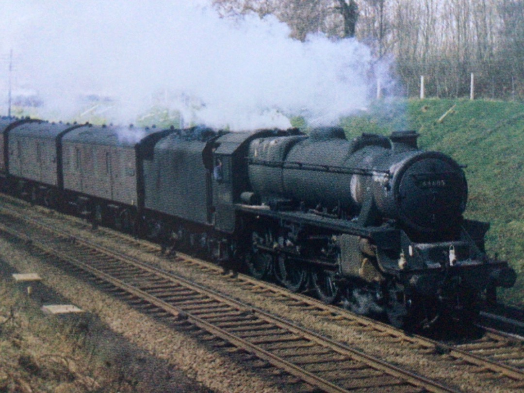 Alex Coomber on Train Siding: Looking rather worse for wear. Crewe Norths Stanier Black 5 4-6-0 No. 44685 heads an up parcels train west of Blisworth on Good
Friday...