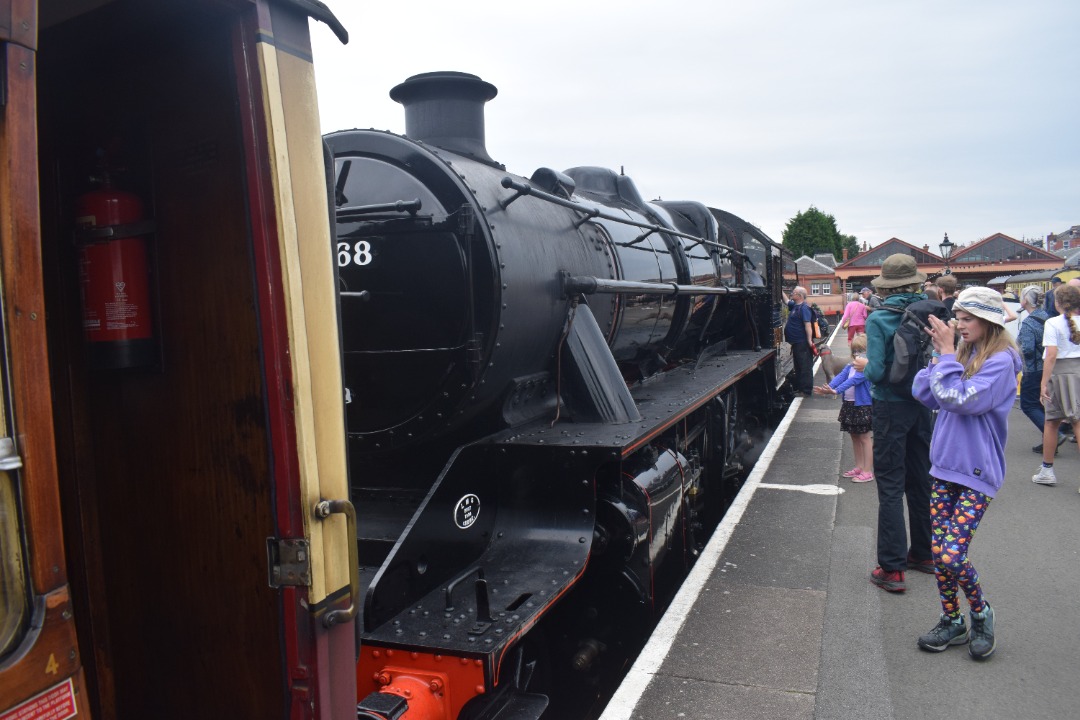 Hardley Distant on Train Siding: HERITAGE: On Saturday 31st August I paid a quick afternoon visit to the Severn Valley Railway taking a return journey from
Bridgnorth...