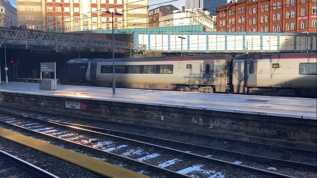 Theo555 on Train Siding: Thought I'd take another little trip to University today, aswell as spotting some trains at New St, and to Moor St station,
beautiful...