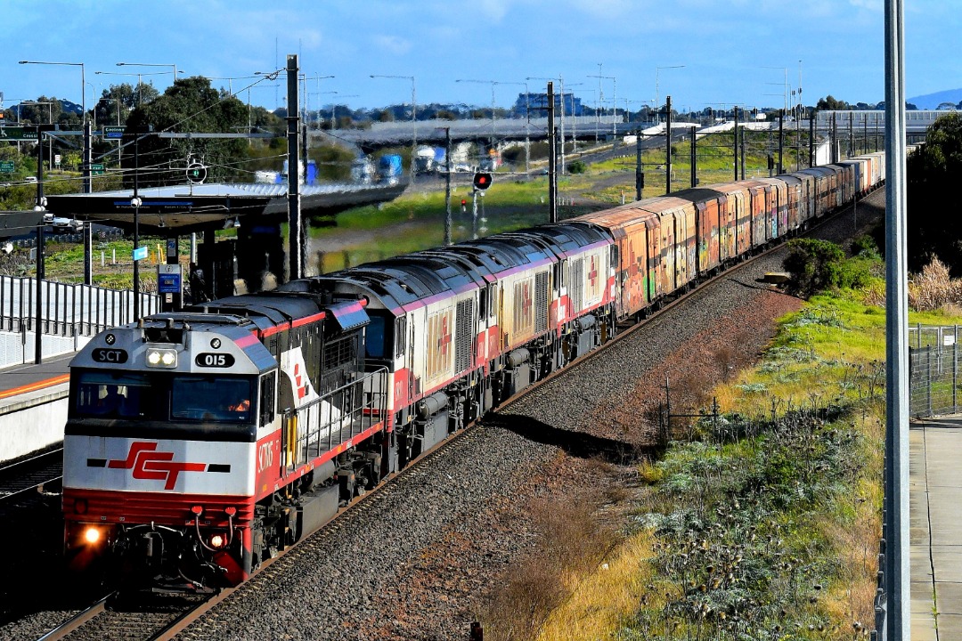 Shawn Stutsel on Train Siding: SCT's SCT015, CSR001, CSR005, and CSR012 are near the end of their journey across Australia and lead 2PM9, Intermodal
Service through...