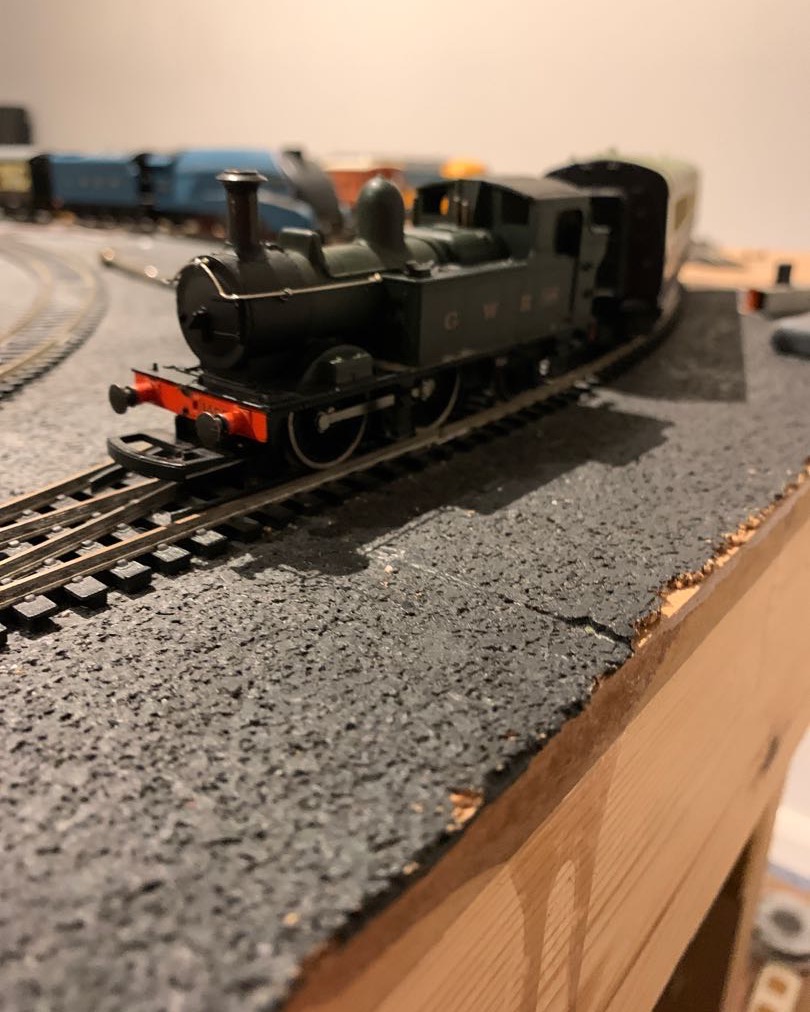 train_collecter on Train Siding: Got a new 00 gauge 14xx airfix model for £15 and after a little maintenance its running well