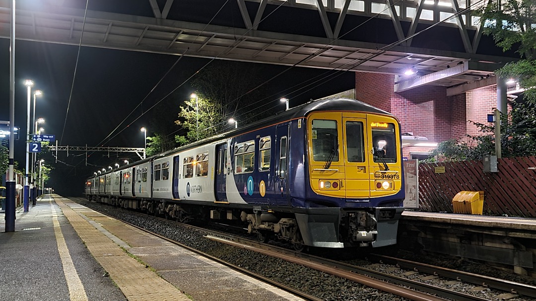 Tom Lonsdale on Train Siding: 319378 awaiting departure from Cheadle Hulme on a service from Crewe to Manchester Piccadilly.