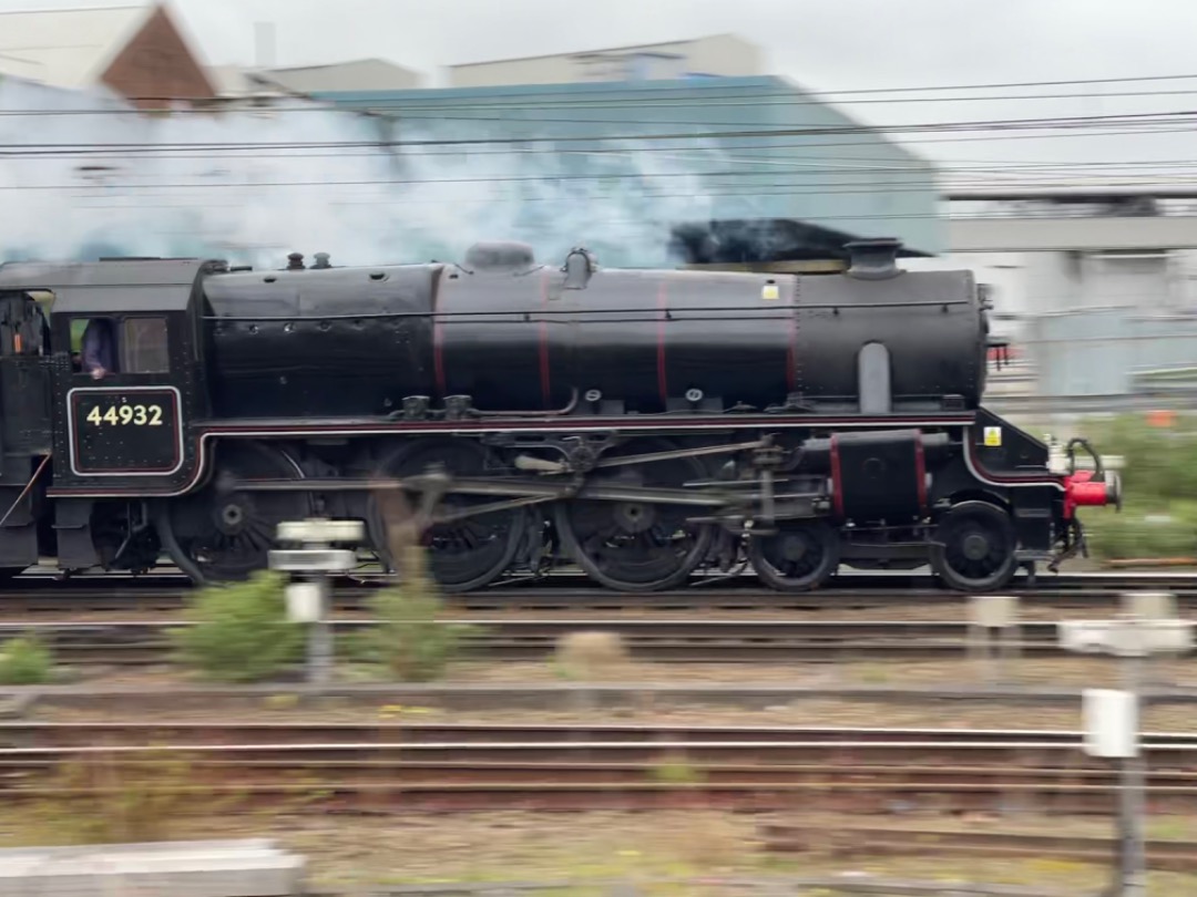 Jonathan Higginson on Train Siding: Ex LMS & BR Class 5 No.44932 races past Warrington Bank Quay just now having left Bristol St Philips Marsh at 10h15 this
morning is...