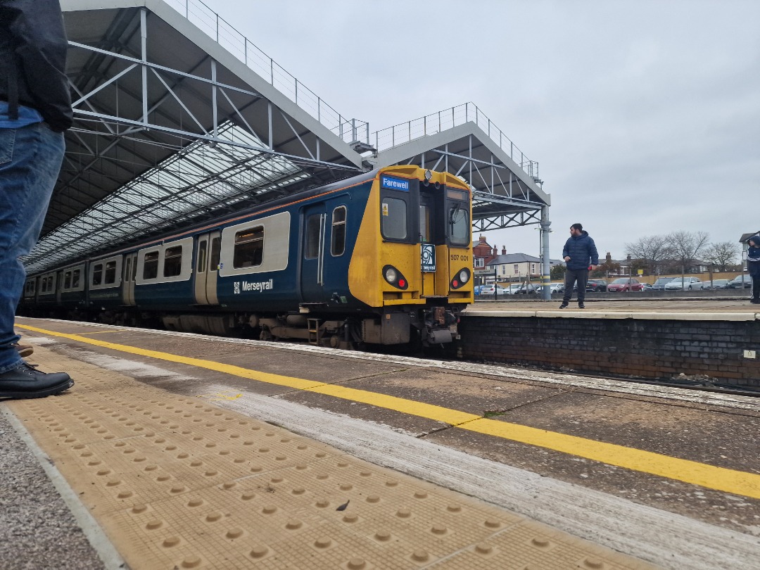 Nathaniel on Train Siding: class 507 023 and 507 001 on it's farewell tour after 46 years of service. my Youtube has the video of its final journey with
many tones as...