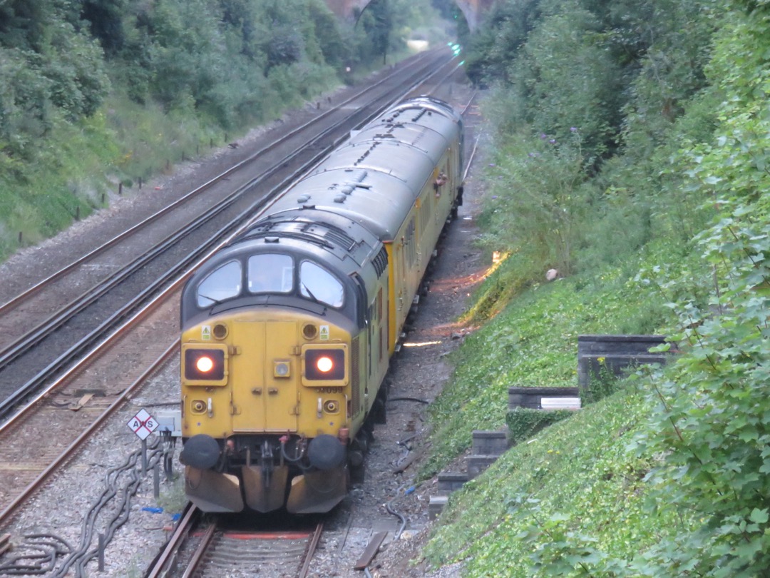 Andrew Brown on Train Siding: 37099 “Merl Evans 1947-2016” in Colas Rail Freight livery and 37025 “Inverness TMD” in British Rail Large
Logo livery have spent...