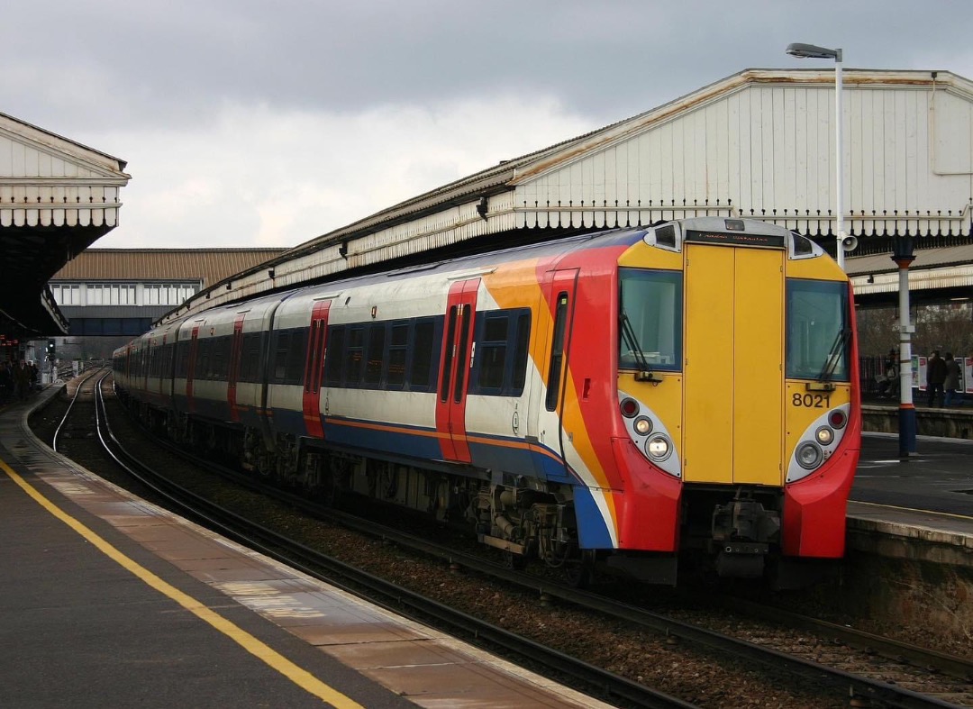 Inter City Railway Society on Train Siding: Class 458 no.8021 waits at Clapham Junction Station on the 26th of February 2005.