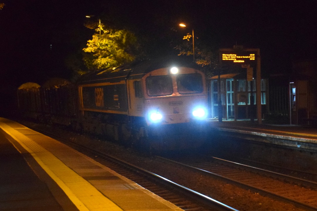 Hardley Distant on Train Siding: CURRENT: The appropriately named 66792 'Collaboration' on hire to Colas Rail, passes through Ruabon Station today
with the 6J37 14:02...