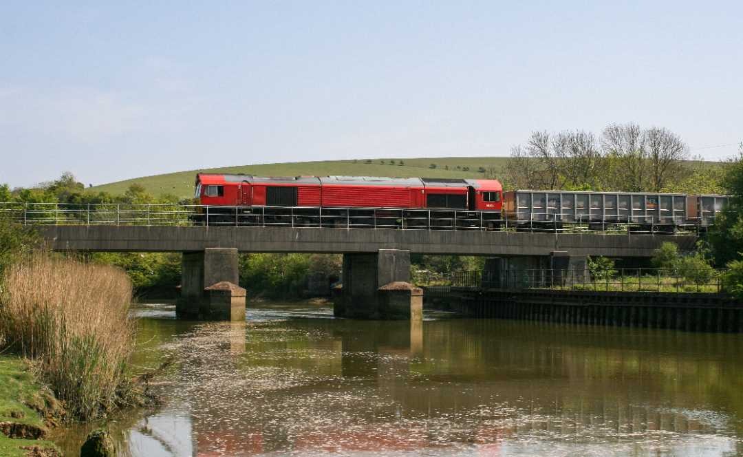 Luke Govus on Train Siding: Freightliner #59205 at Lewes working 6V00 Newhaven Day Aggregates to Acton Terminal Complex.