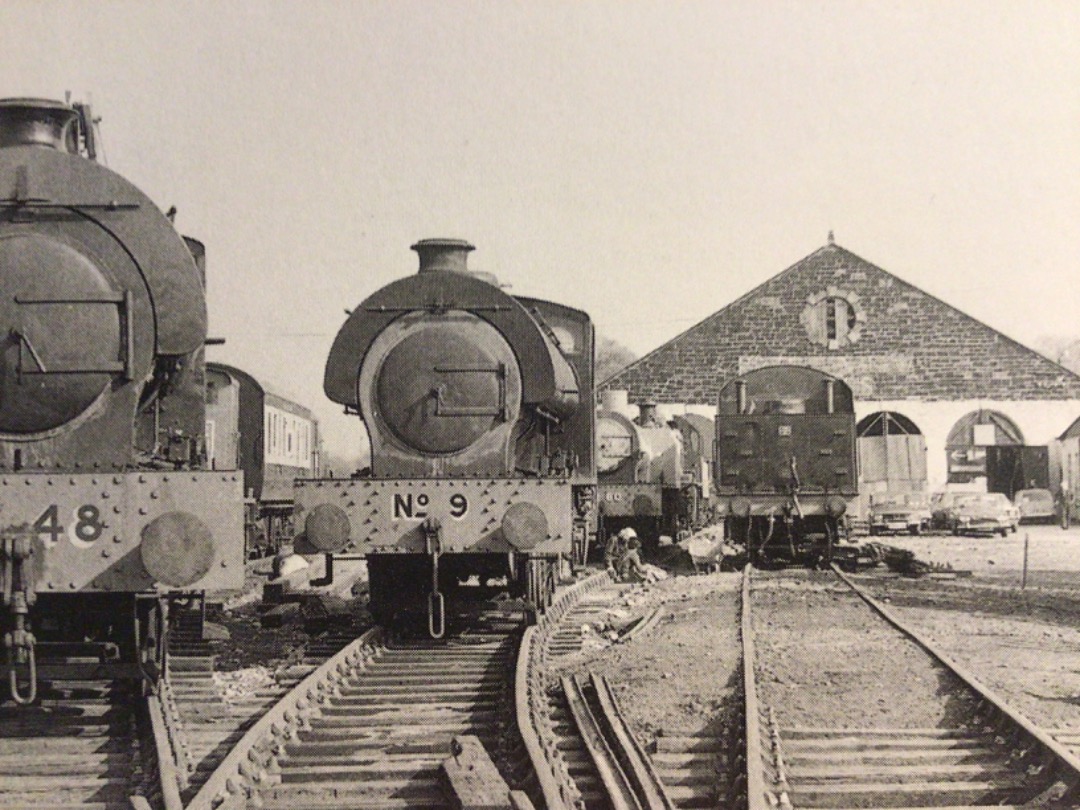 Alex Coomber on Train Siding: Aviemore engine shed shortly after the Strathspey Railway gained access. As late as 1957 about 130 men were employed here. But it
closed...