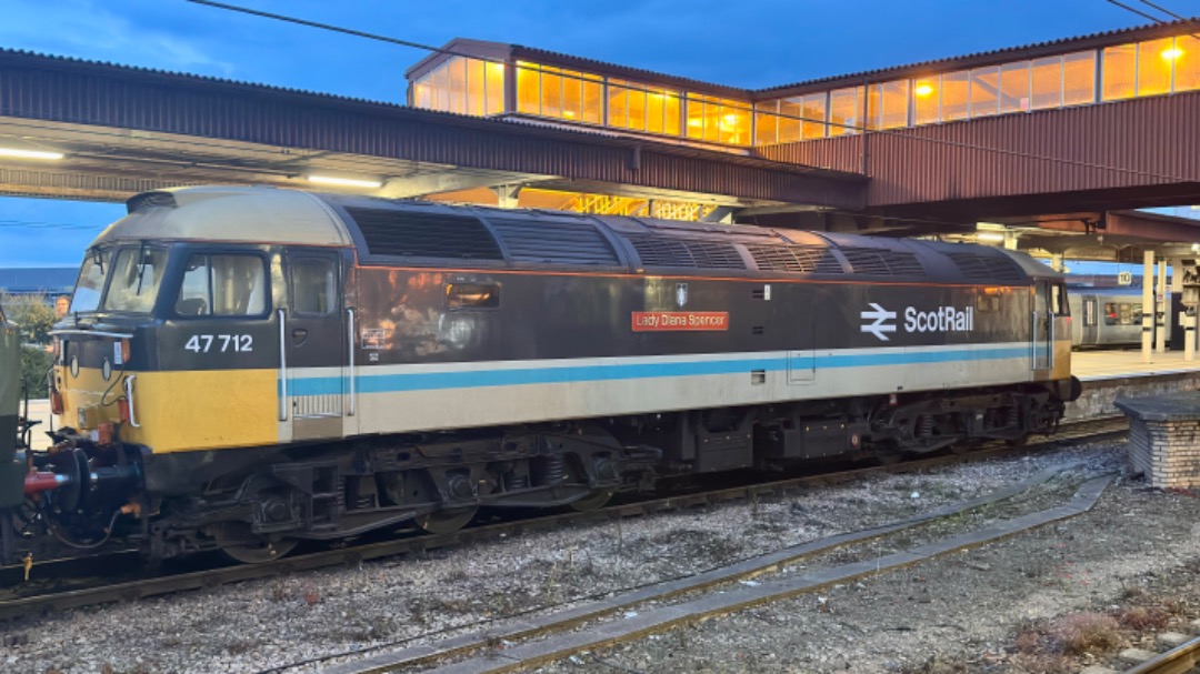 Michael Gates on Train Siding: Class 47, 47712 'Lady Diana Spencer' at York station on the evening of the 17th July, 2024, ahead of the
'Statesman' special (doubled...