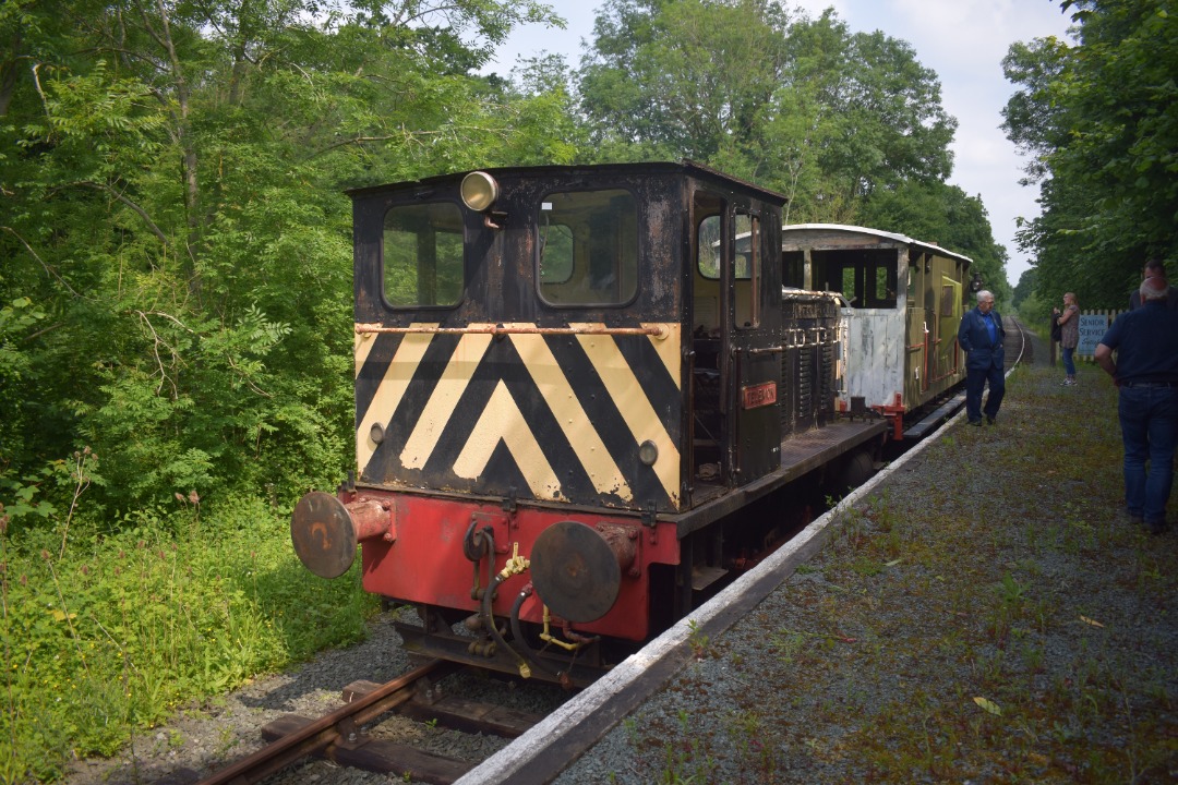 Hardley Distant on Train Siding: HERITAGE: On Saturday 1st June I visited the Southern section of the Cambrian Heritage Railways which does not run trains all
that often.