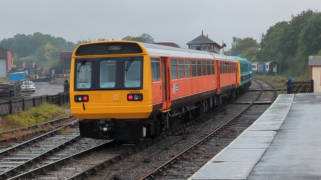 kieran harrod on Train Siding: Freshly painted 142013 Pacer DMU travelling around at the annual DMU gala at the Midland Railway center - Butterley. Seen here as
she...