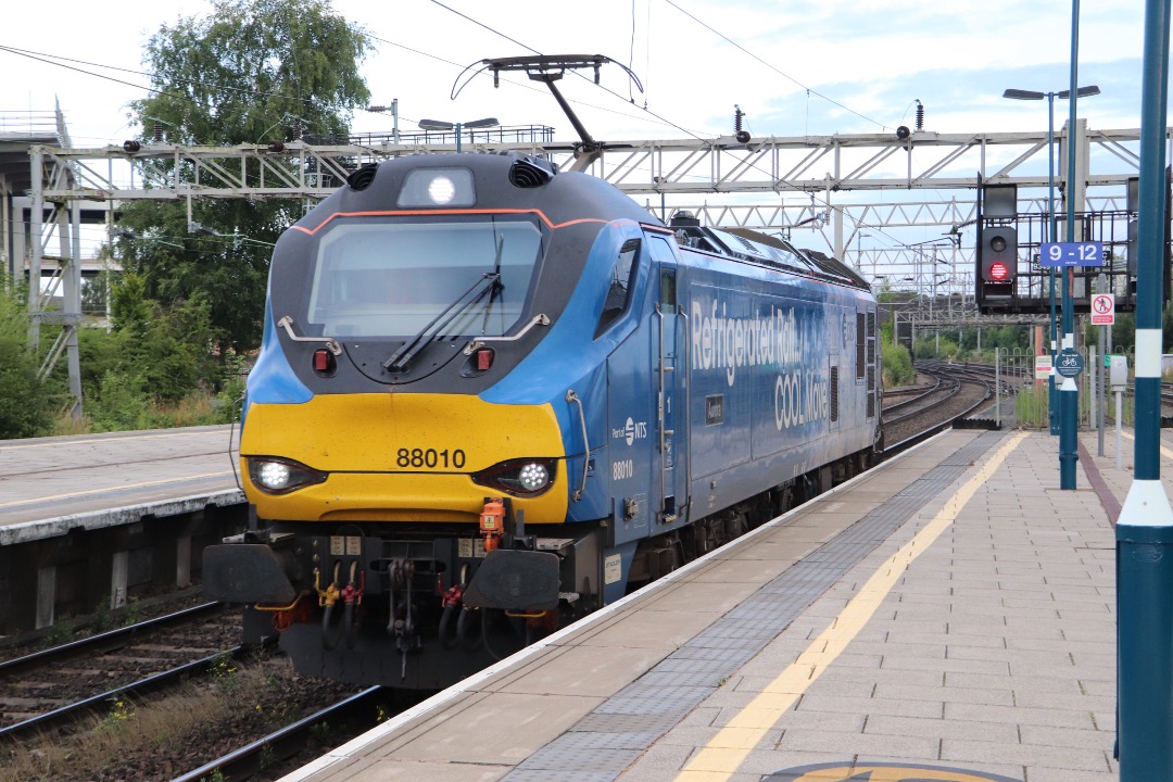 Chris Pindar on Train Siding: 88010 Aurora passes through Stafford where photographers eagerly await the usual yelling at by the station staff.