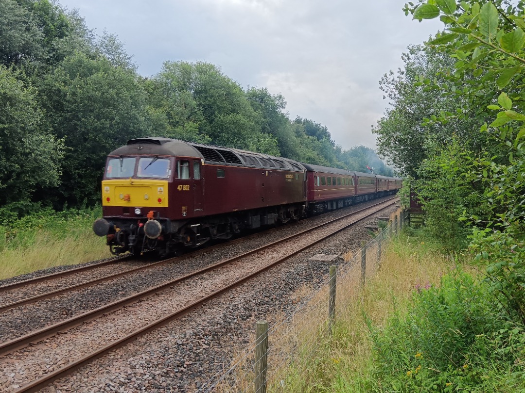 Whistlestopper on Train Siding: LMS Stanier Class 5 No. #44871 storming through Appleby this afternoon working the return of 'The Pendle Dalesman' as
1Z52 1524...