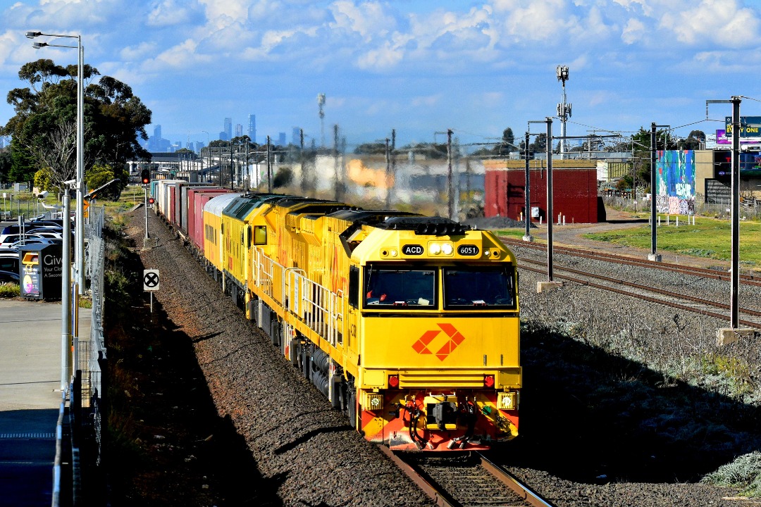 Shawn Stutsel on Train Siding: Aurizon's ACD6051, ACD6057, and G533 races through Williams Landing, Melbourne with 3MP1, Intermodal Service bound for
Perth, Western...