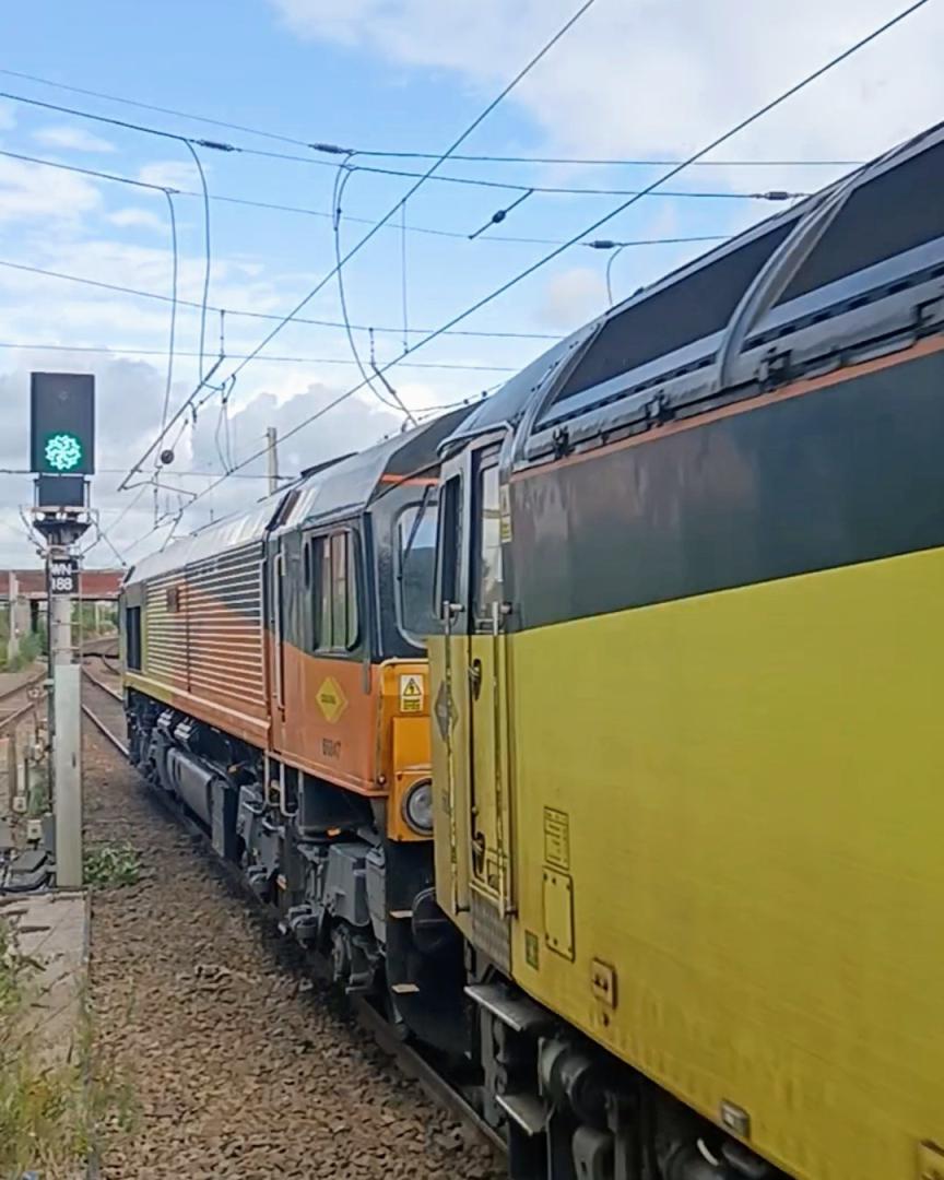 TrainGuy2008 🏴󠁧󠁢󠁷󠁬󠁳󠁿 on Train Siding: I have had a hellfire day in Warrington Bank Quay today.. double headed Class 50s, a triple headed
90+66...