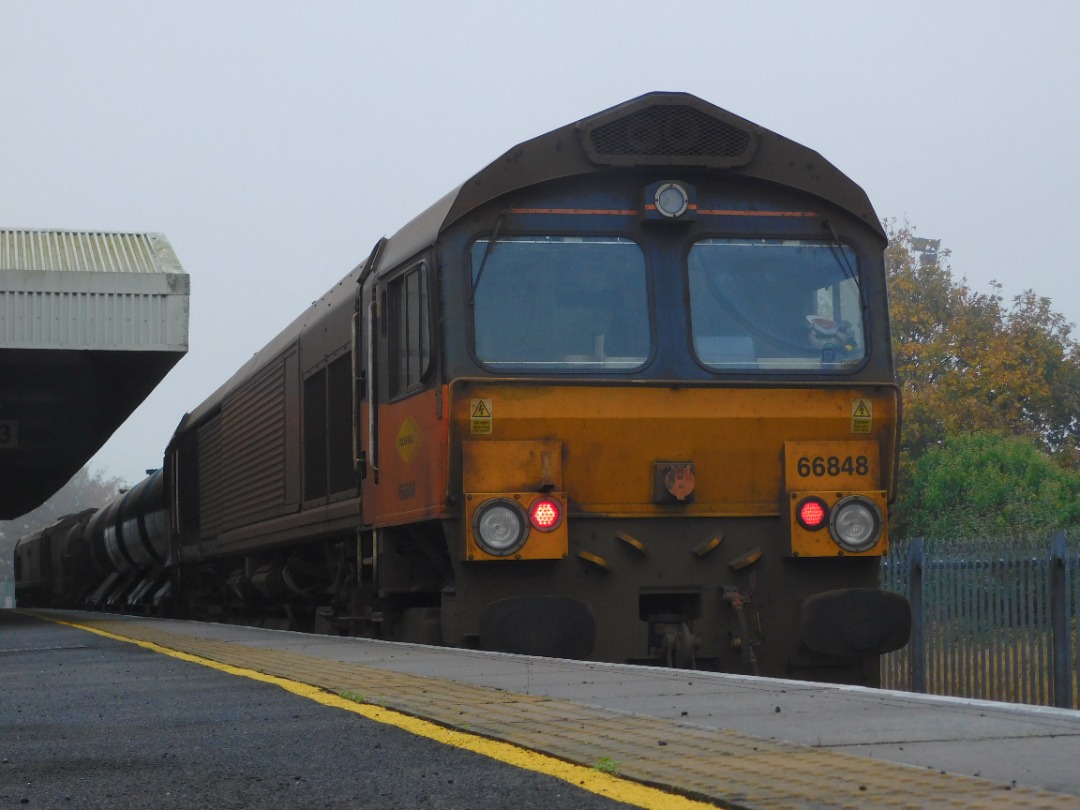 Transport in N-E Lincolnshire on Train Siding: #trainspotting #train #diesel #station #crossing #junction #lineside #photo