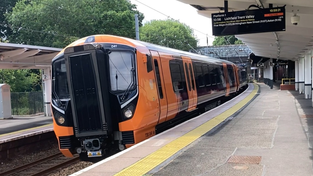 Theo555 on Train Siding: Today I did another small trip down to University station with @George, it feels like only a month ago since I did a vlog here, but
we...