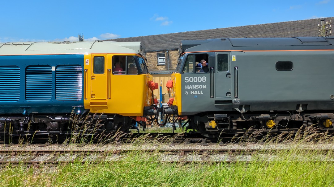 kieran harrod on Train Siding: Few shots of 50021 Rodney in action looking amazing and fresh in its BR large logo livery at the Keighley & WVR diesel gala
yesterday....