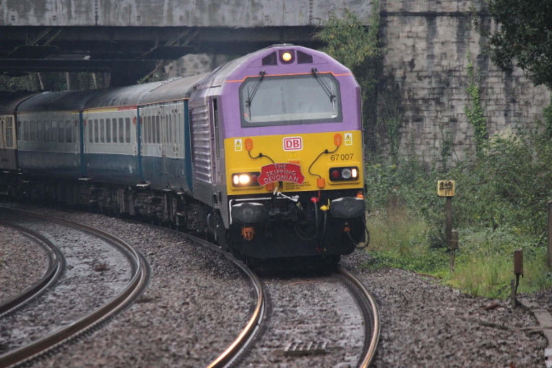 PJ on Train Siding: Been a while! Got many photos to post. So you may see some photos from a while back. But this is the skipping Devonian heading back at
newton....