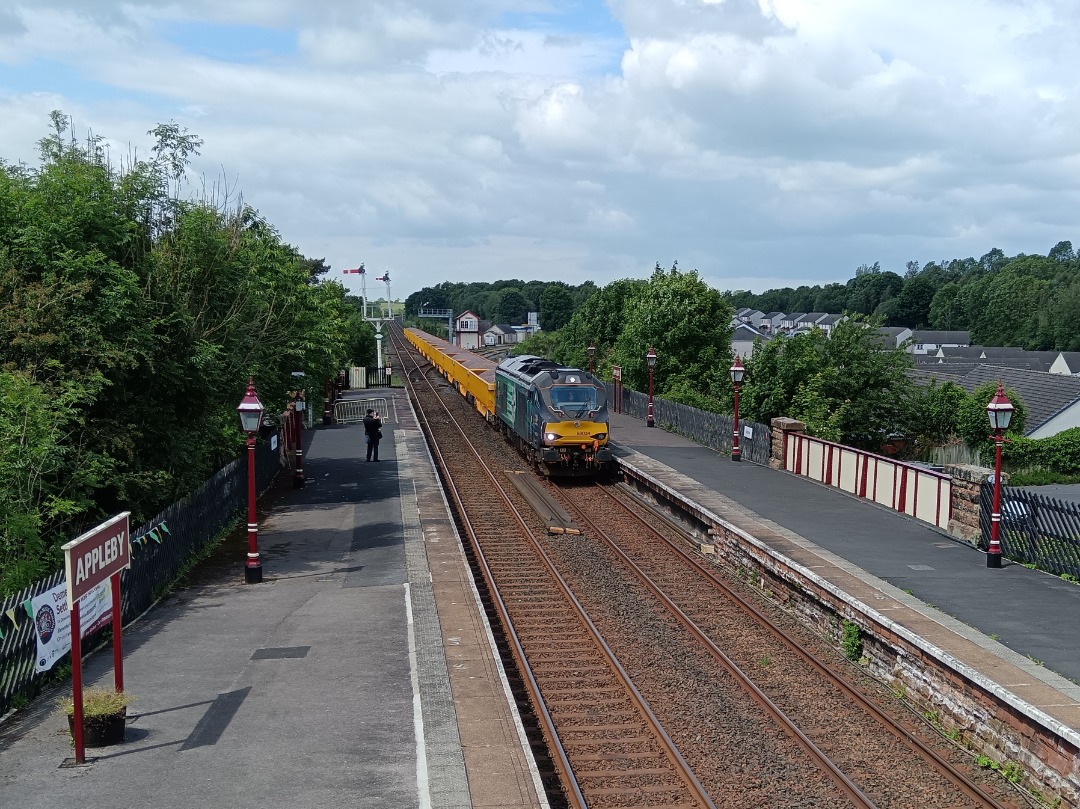 Whistlestopper on Train Siding: Direct Rail Services class 68/0 No. #68034 passing Appleby this afternoon working 6K05 1231 Carlisle New Yard to Basford Hall
Yard.
