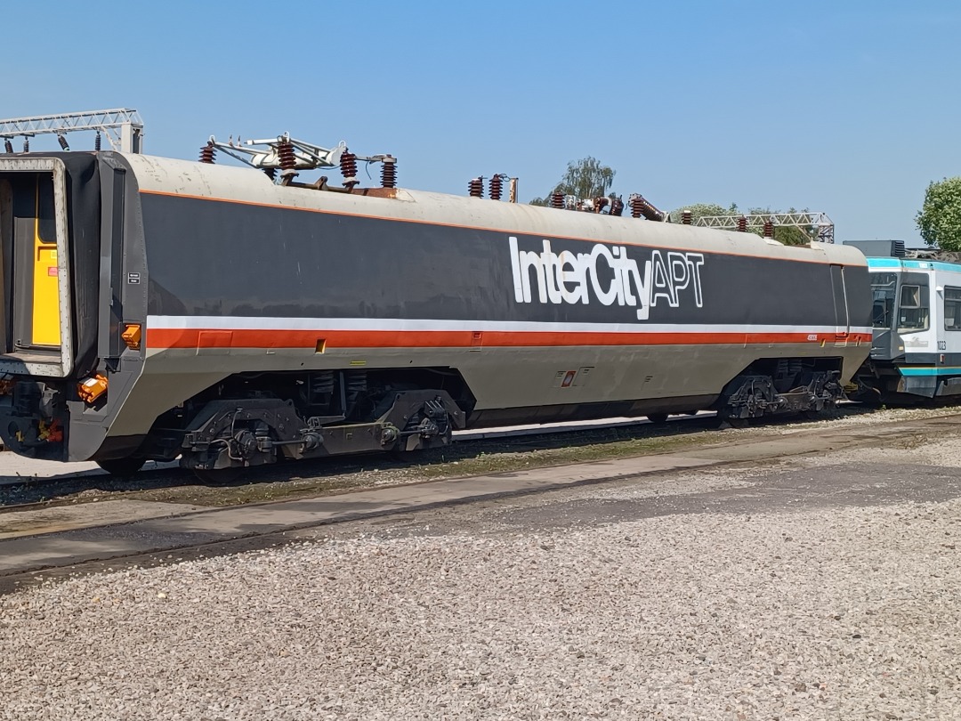 Trainnut on Train Siding: #photo #train #diesel #hst #depot 09 June 23 setting up pictures from Railriders show #railriders