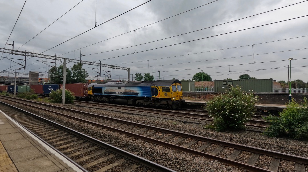 George on Train Siding: Decent afternoon at Lichfield Trent Valley, caught lots of different 66's, a trio of 325's and Rail Adventure HST powercars.